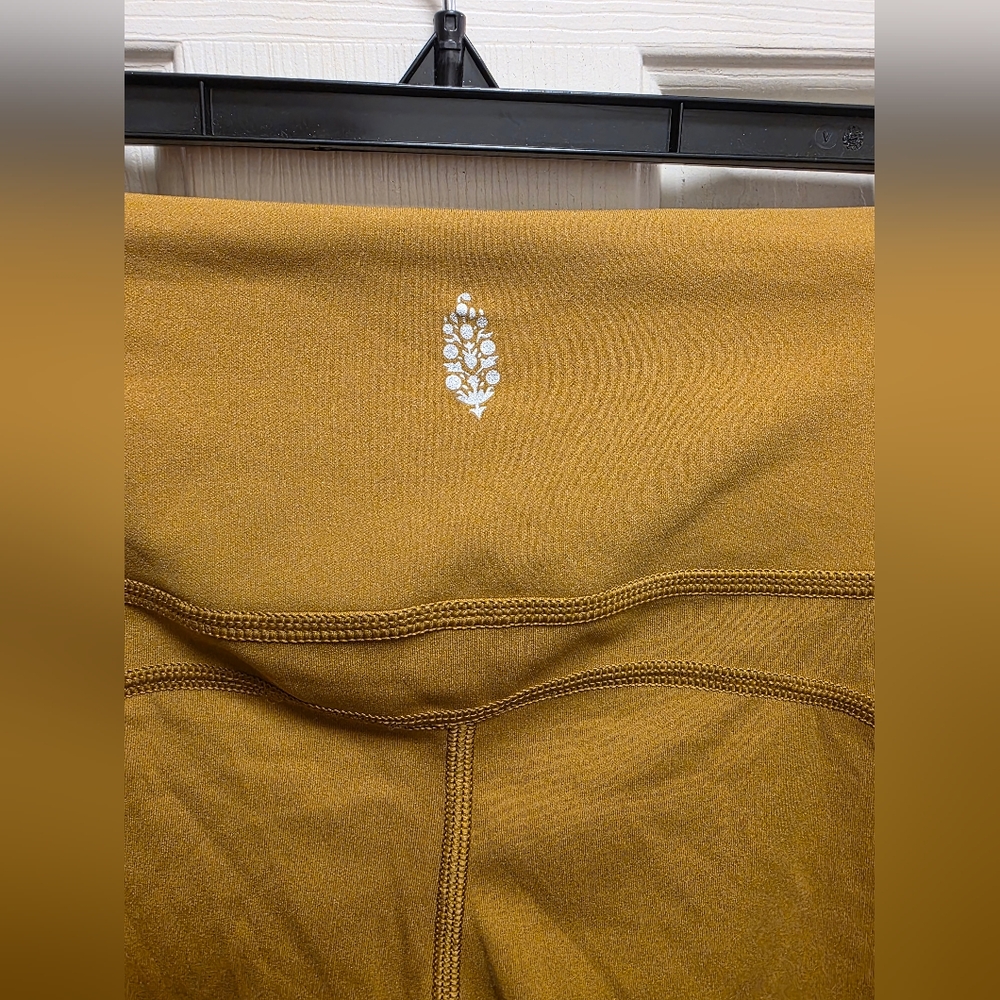 FP Movement Shanti Yellow Leggings Size S New - Picture 6 of 8